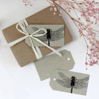 Étiquettes cadeaux en papier Libellule