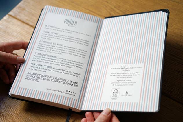 Carnet A5 rigide 128 pages lignées - Coloris Noir Onyx