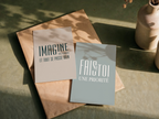 Carte postale A6 + enveloppe kraft : FAIS DE TOI UNE PRIORIT