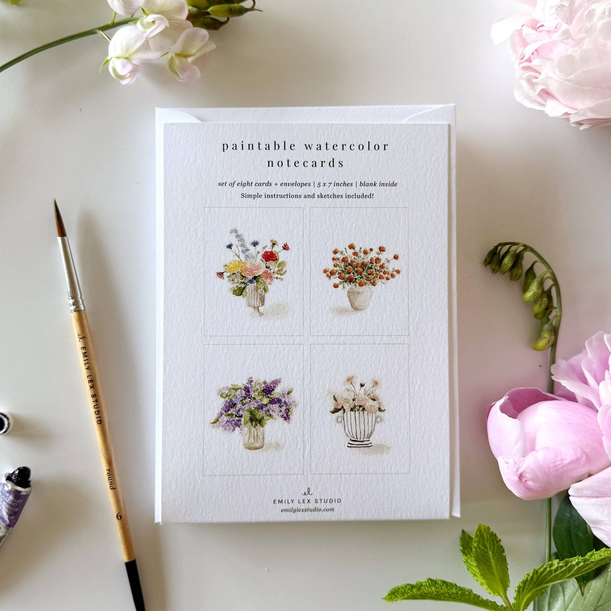 Cartes de correspondance à peindre avec des bouquets