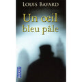 Un œil bleu pâle
