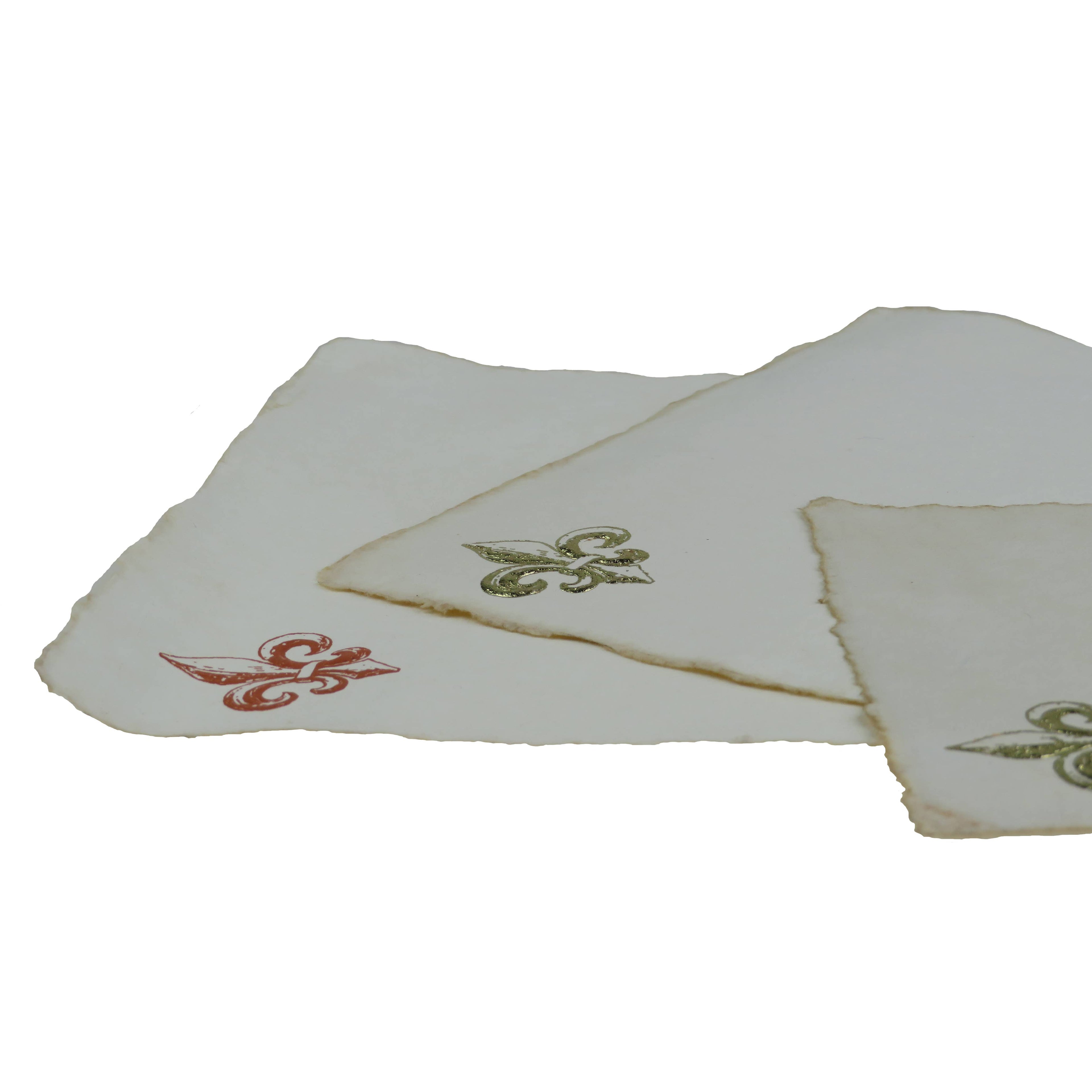 Papier parchemin artisanal – Fleur de lys dorée