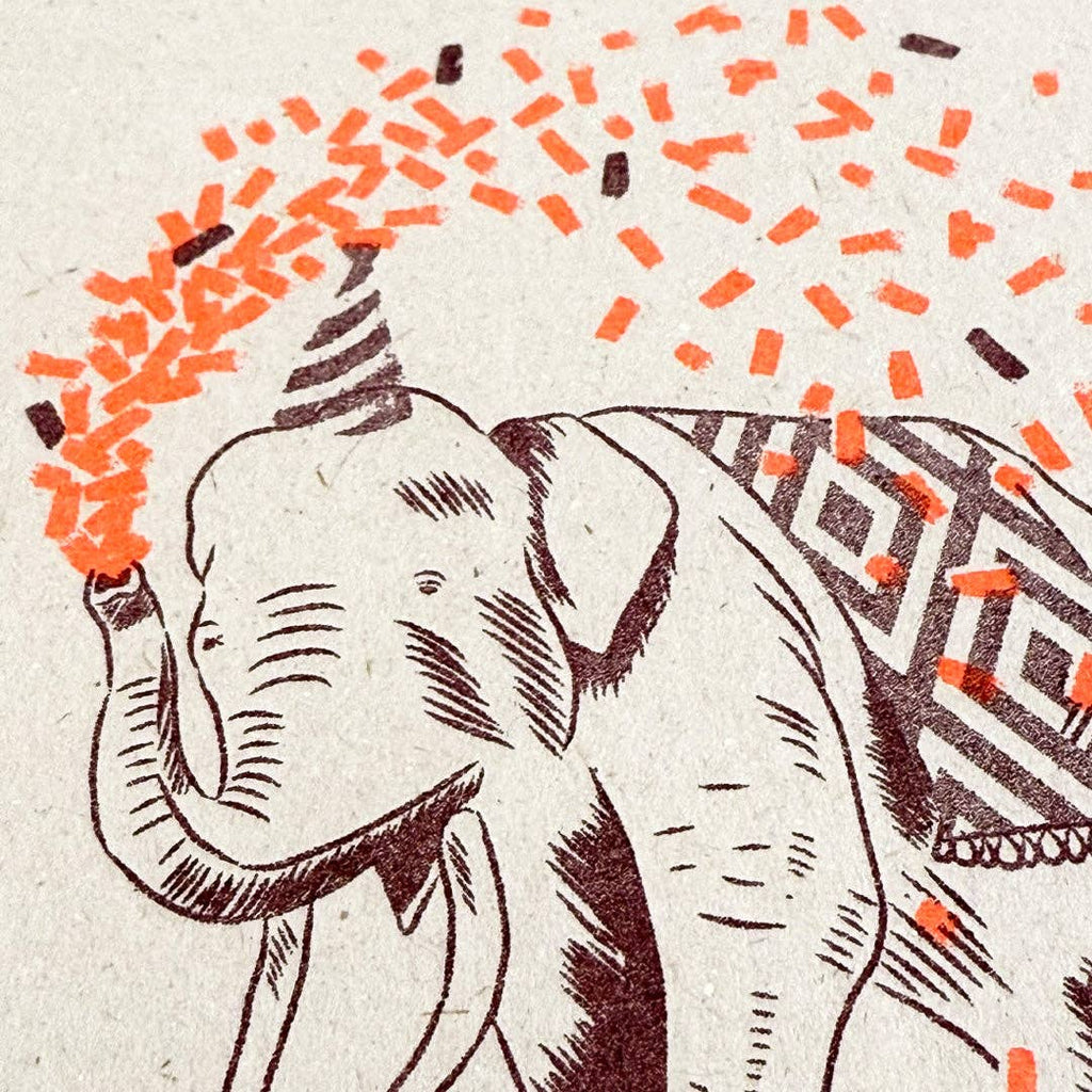 Carte postale Éléphant – Hip Hip Hourra !